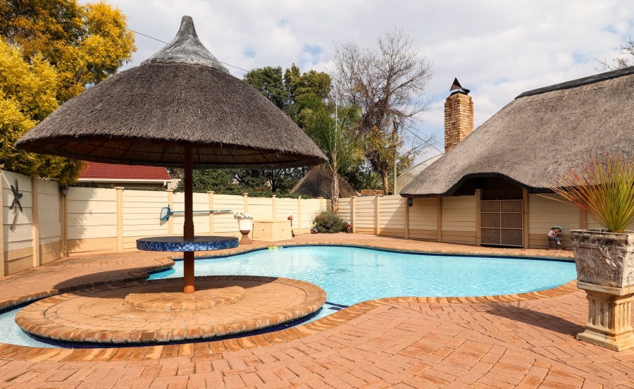 3 Bedroom Property for Sale in Flamwood North West